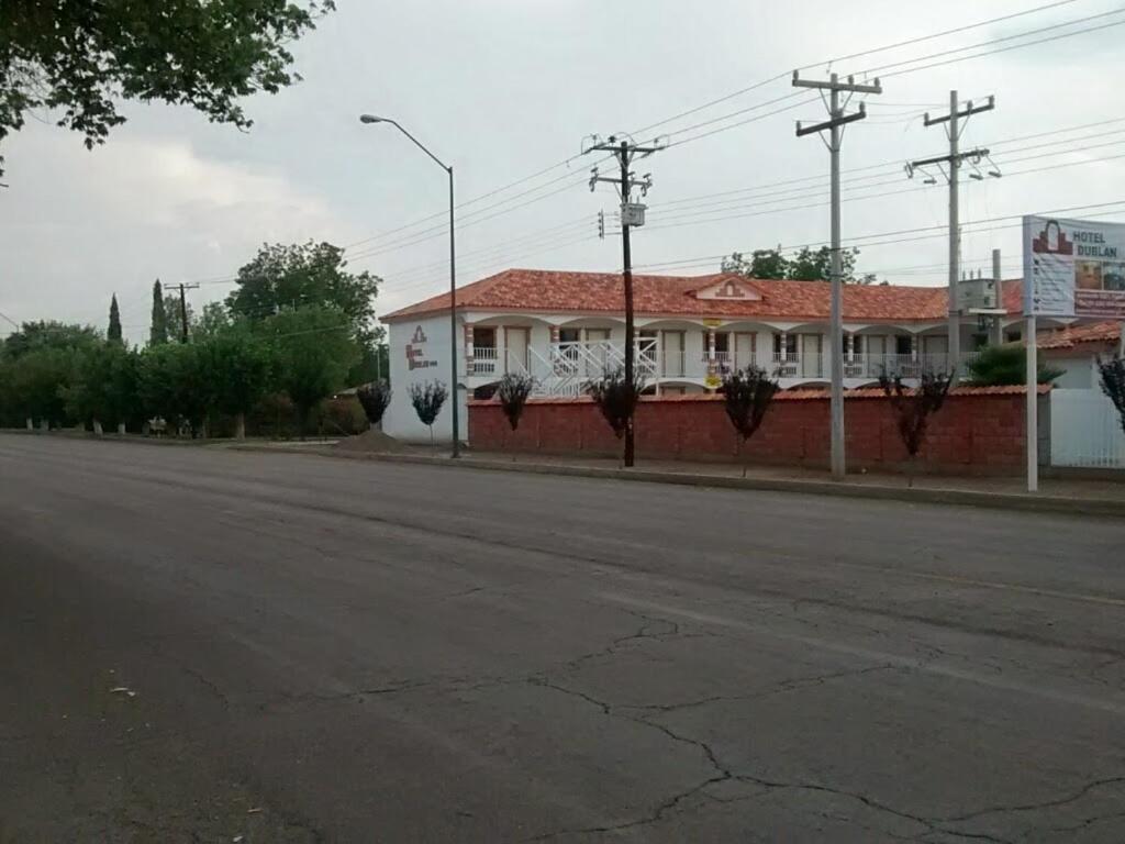 Hotel Dublan Inn Nuevo Casas Grandes Exterior photo